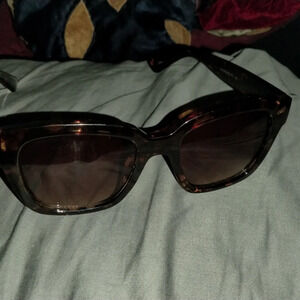 Tortoise shell piranha sunglasses